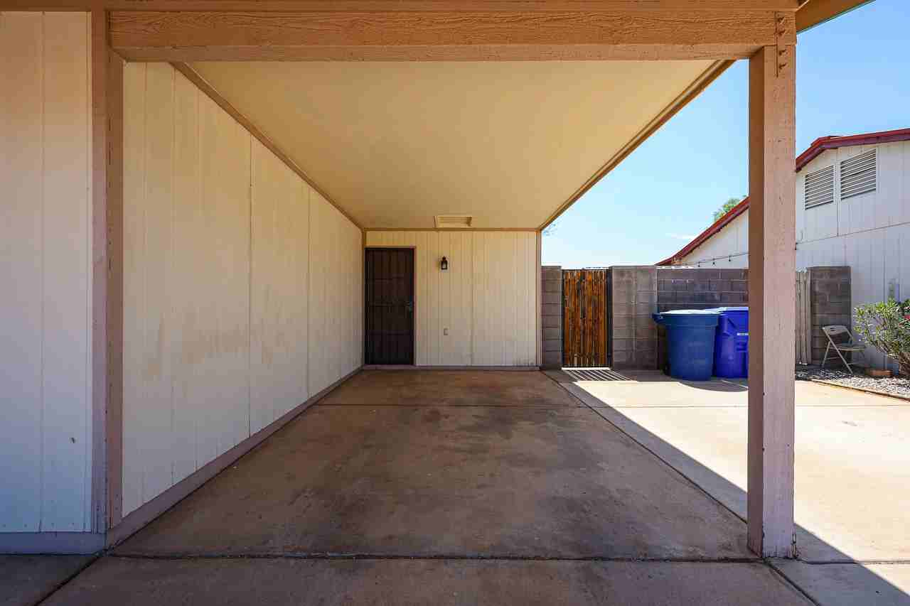 719 W Palomino Dr - Photo 3 of 50