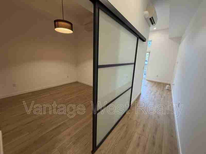 1060 Cawston Ave Null - Photo 5 of 12