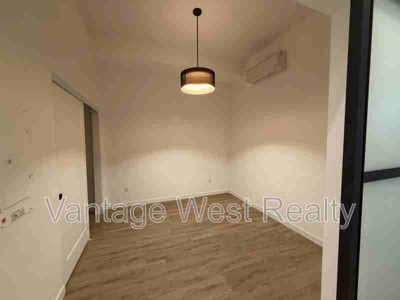 1060 Cawston Ave Null - Photo 6 of 12