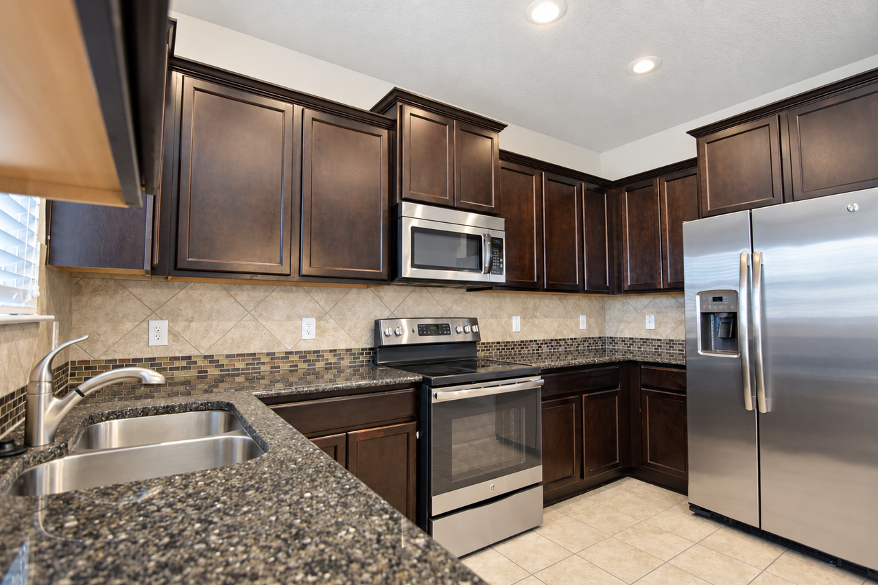 3301 Malmaison Rd - Photo 4 of 43