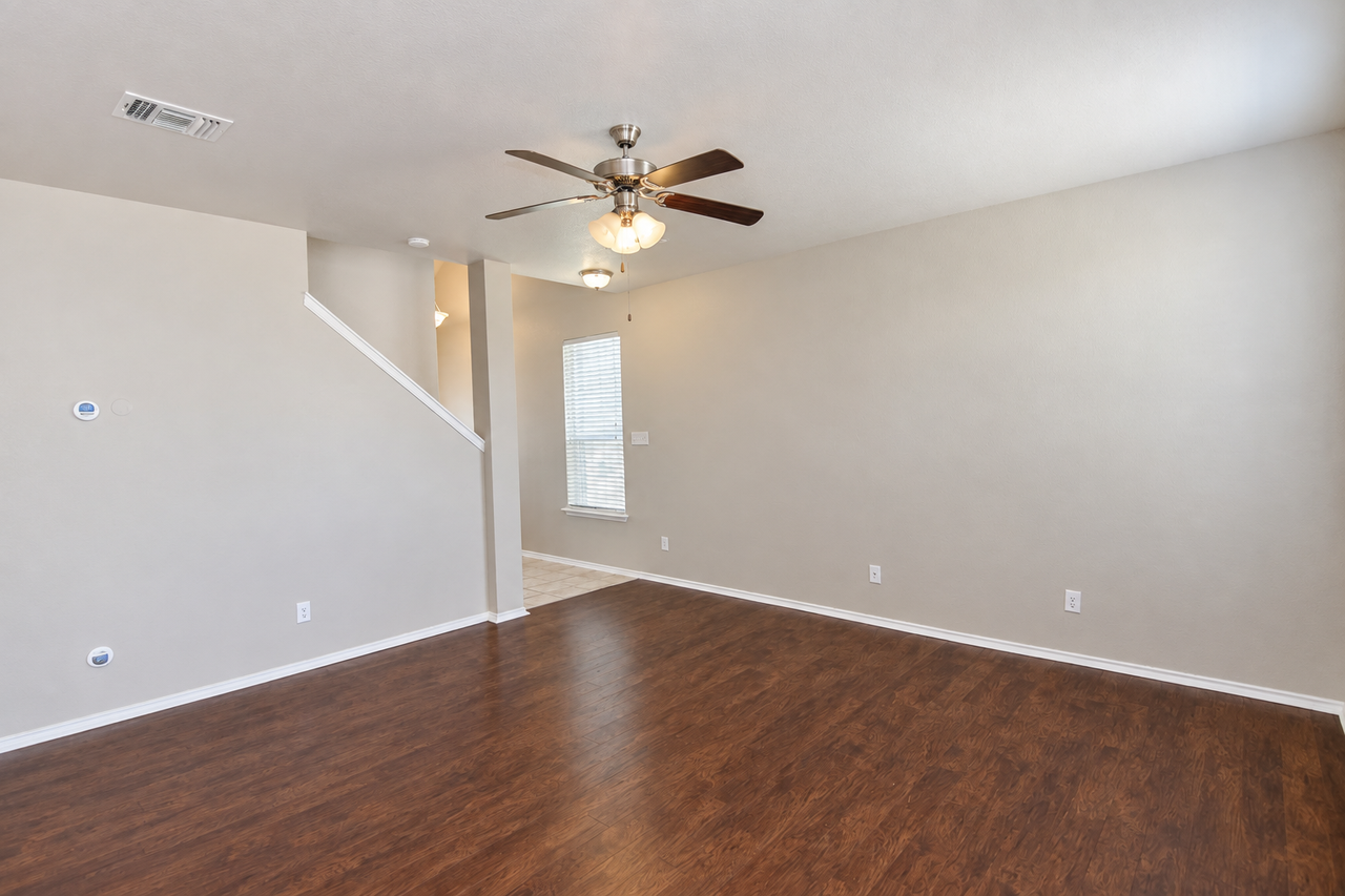 3301 Malmaison Rd - Photo 7 of 43
