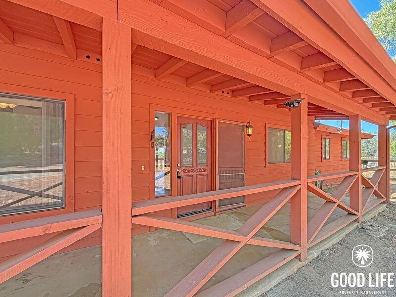 19286 Paradise Mountain Rd - Photo 2 of 39