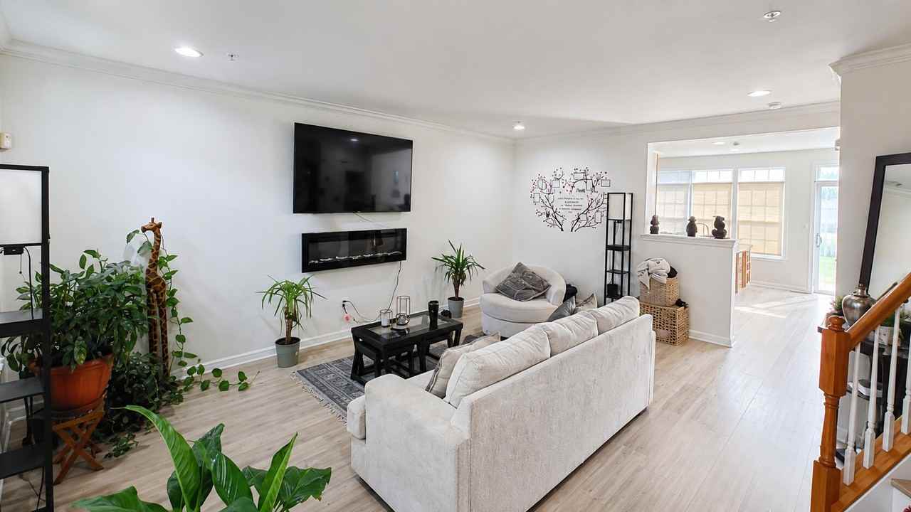 610 Chance Pl - Photo 3 of 26