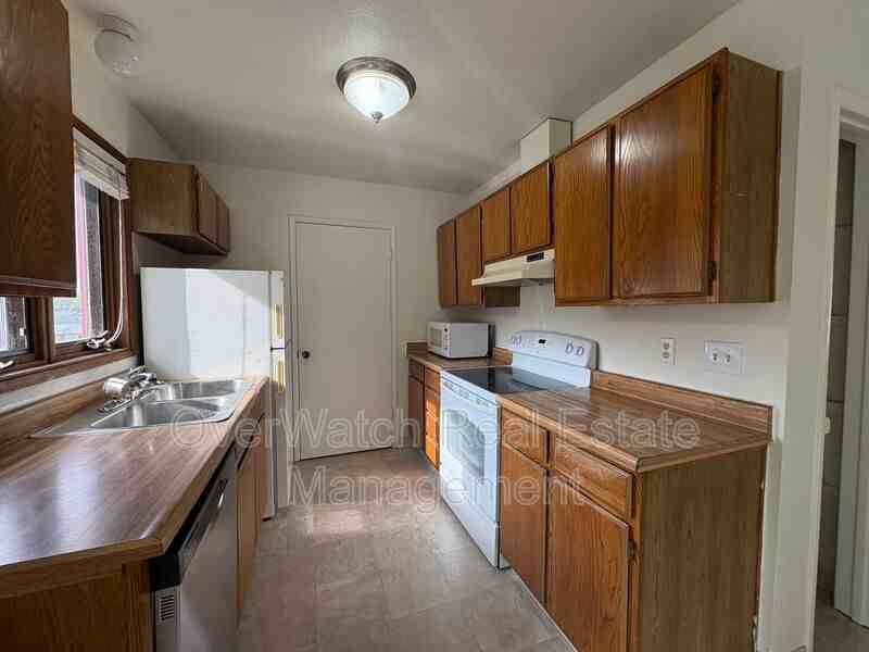 8116 Boundary Ave #C - Photo 5 of 15