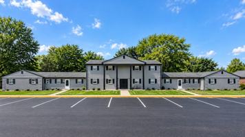 featured image of 1420 E Jefferson St #8