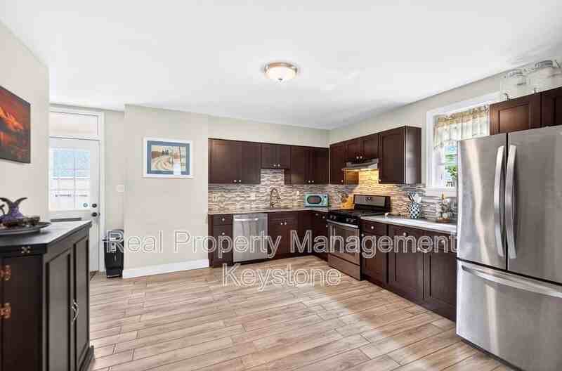 2835 Edwards Way - Photo 4 of 17