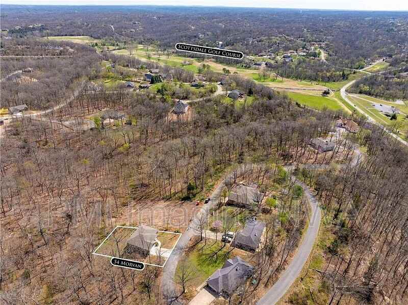 54 Morvan Dr - Photo 4 of 43