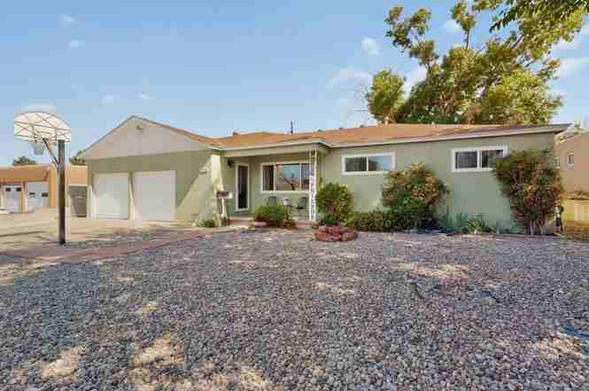 9715 Toltec Rd Ne - Photo 5 of 50
