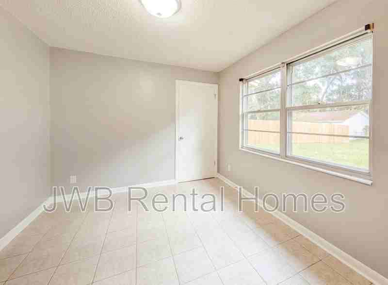 4809 Seaboard Ave - Photo 6 of 18
