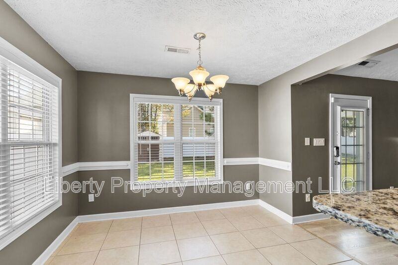 189 Marquis Dr - Photo 5 of 16