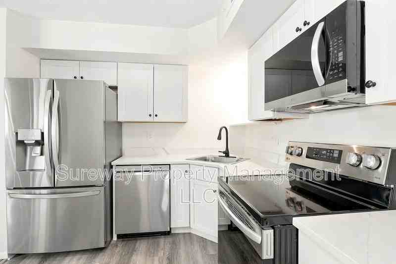 63 Sandra Rd - Photo 6 of 14