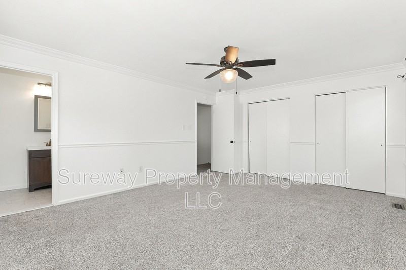 239 Lafayette Dr - Photo 7 of 20