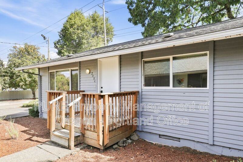 2094 Se Pinelane St - Photo 6 of 25