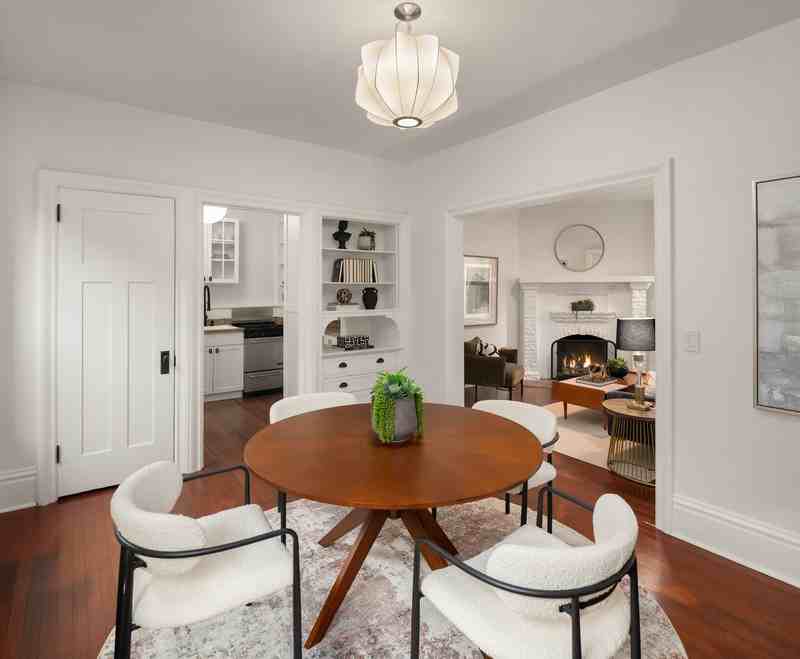 129 Warren Ave N #G - Photo 4 of 15