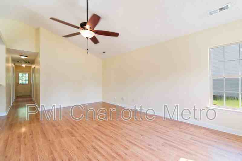 3649 Dashiel Dr - Photo 5 of 14