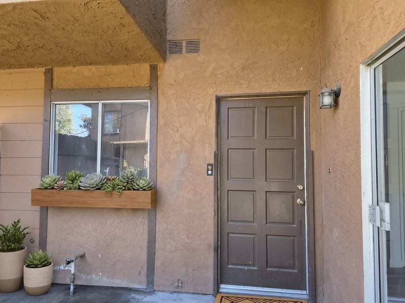 1227 E Pasadena St #1227 - Photo 4 of 16