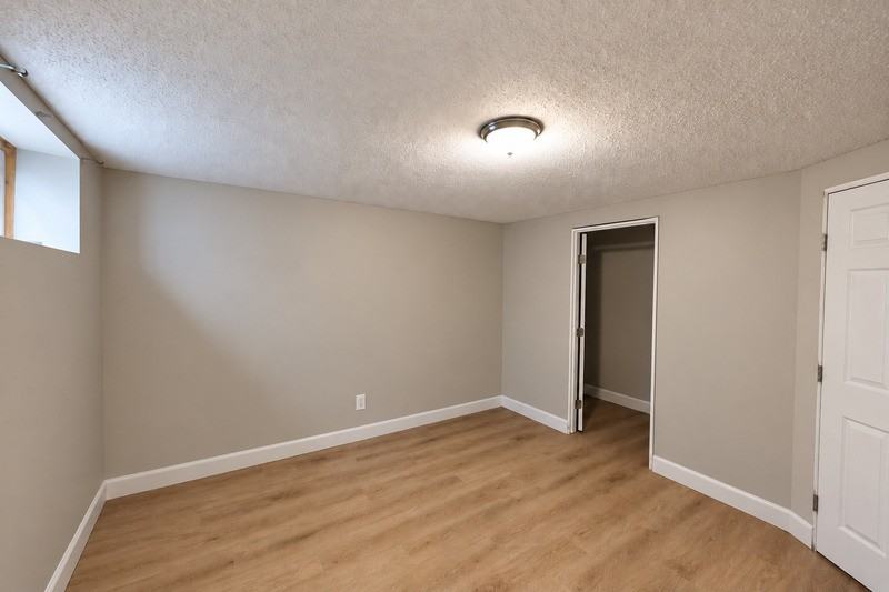 14212 114 St Nw - Photo 5 of 8