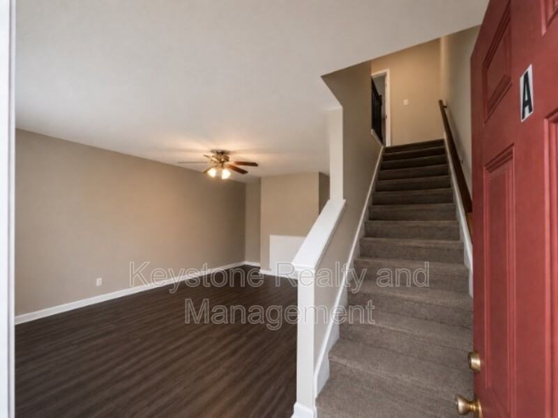 1630 Baltimore Dr - Photo 2 of 14