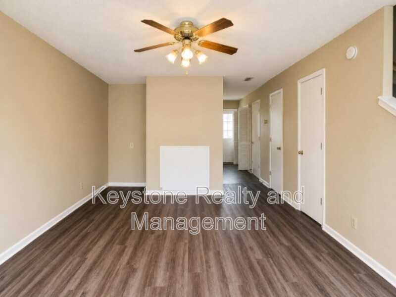 1630 Baltimore Dr - Photo 3 of 14