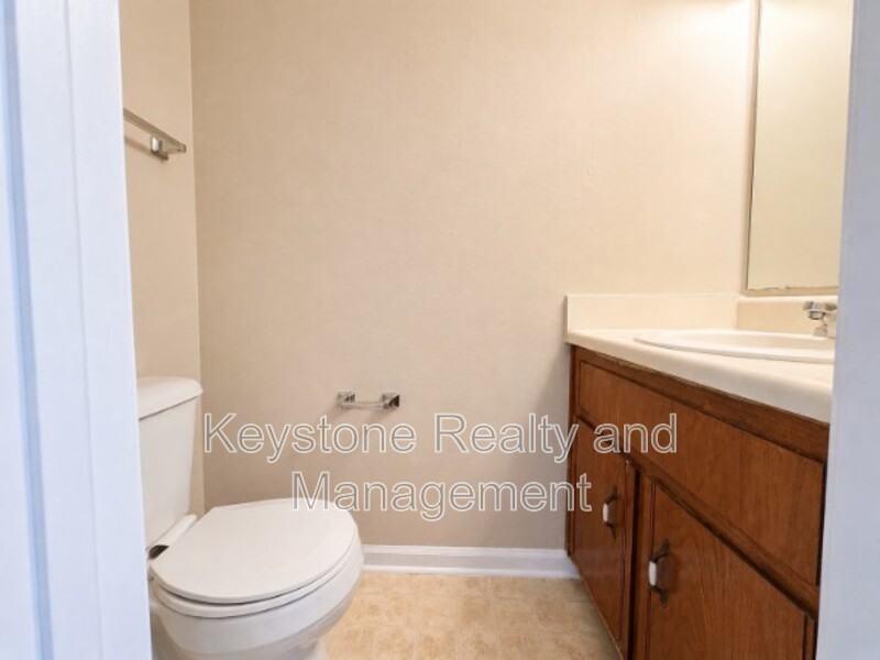 1630 Baltimore Dr - Photo 6 of 14