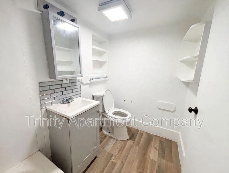 644 Louisiana Blvd Se - Photo 3 of 6