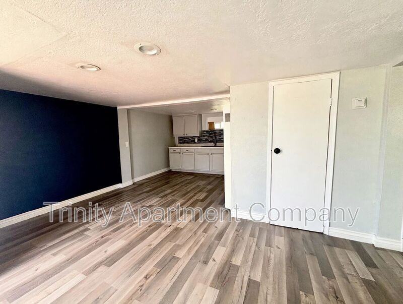 644 Louisiana Blvd Se - Photo 4 of 6