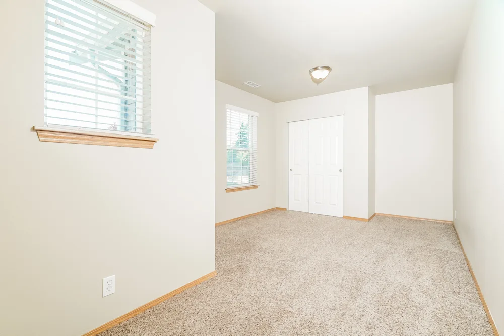 20821 114th Ave E #NA - Photo 2 of 6