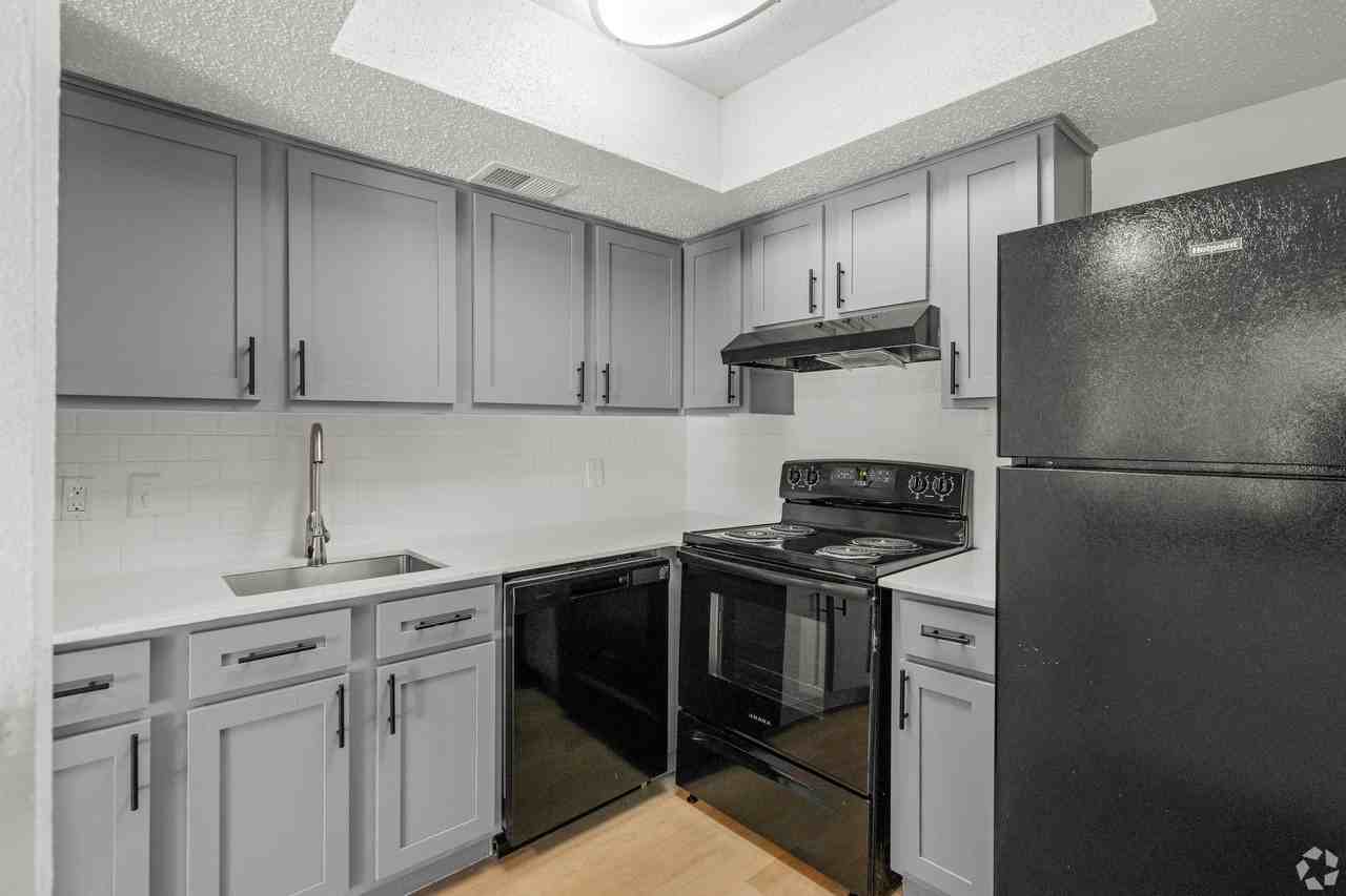 Newport Apartments - Photo 3 of 56