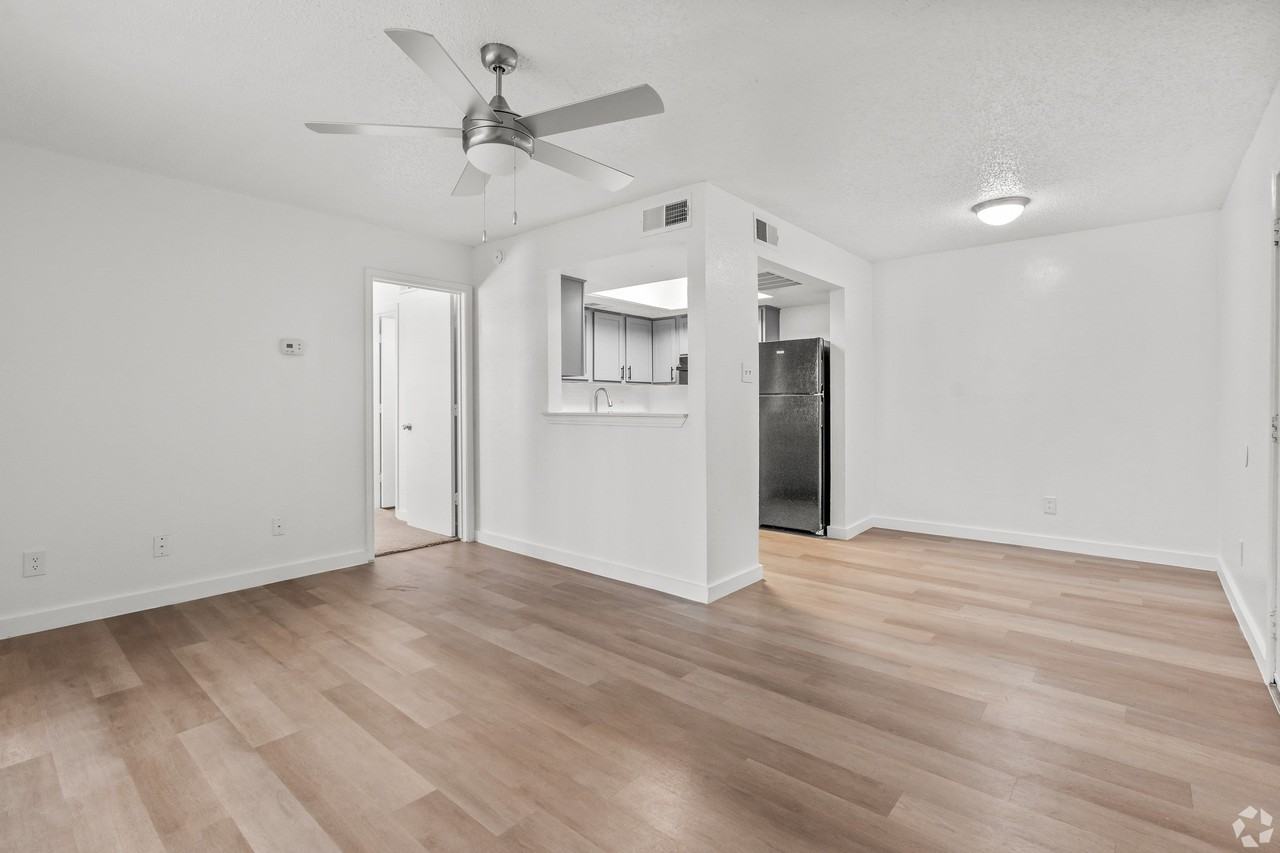 Newport Apartments - Photo 5 of 56