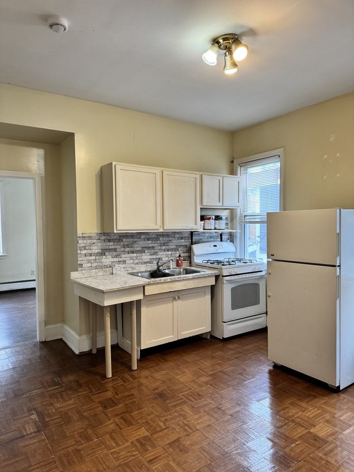 Haverford St #2 - Photo 5 of 11