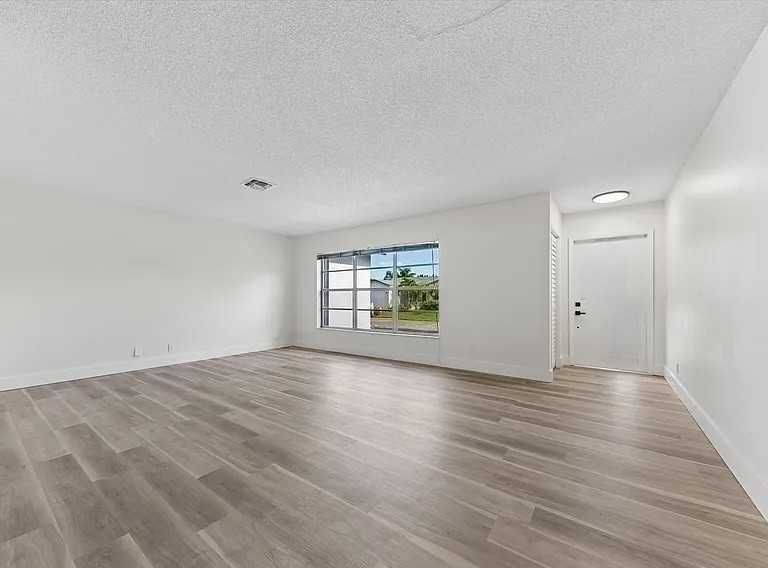 6081 Lambeth Cir #NA - Photo 2 of 18