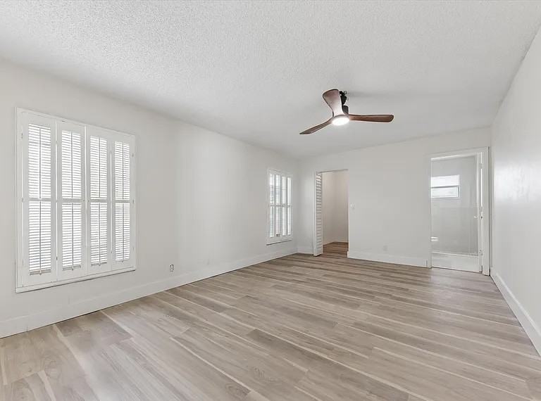 6081 Lambeth Cir #NA - Photo 5 of 18