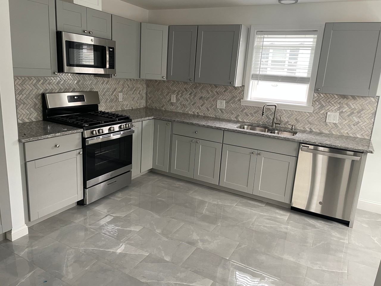 179 Ruskindale Rd #1 - Photo 2 of 11