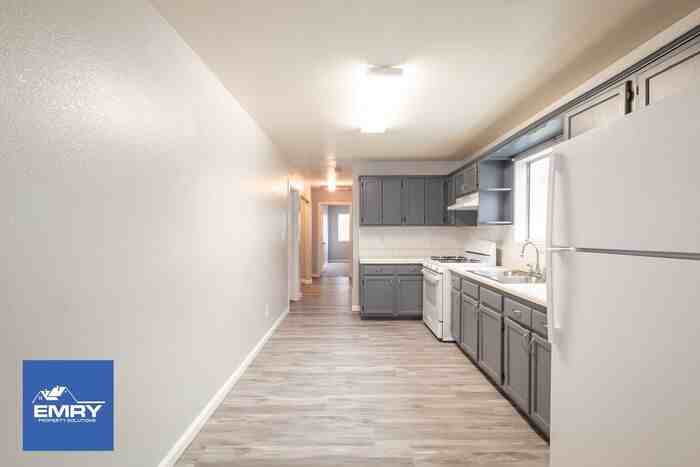 10610 Wilmington Ave #10610 - Photo 4 of 20