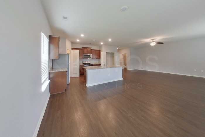 101 Mayflower Cir - Photo 6 of 26