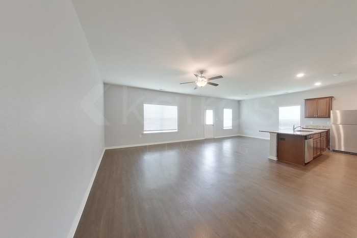 101 Mayflower Cir - Photo 5 of 26