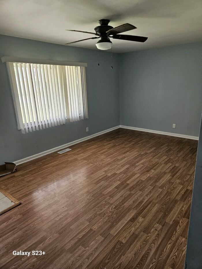 5078 Kentucky St - Photo 5 of 6