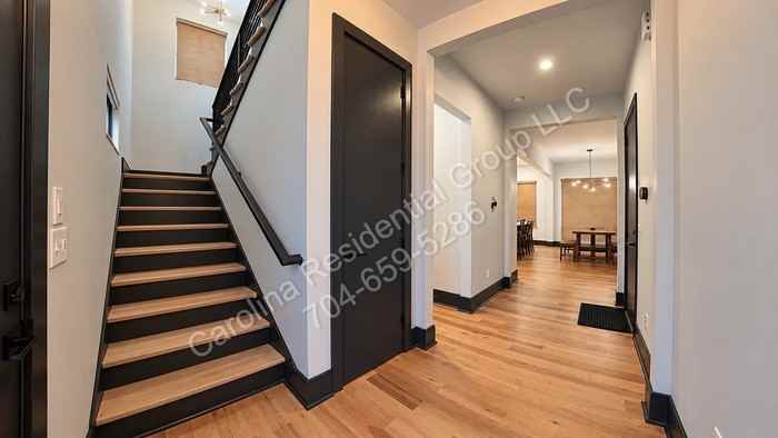 1241 Pegram St - Photo 5 of 31