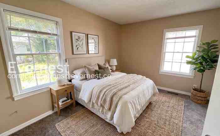 8344 10th Ave S - Photo 3 of 18