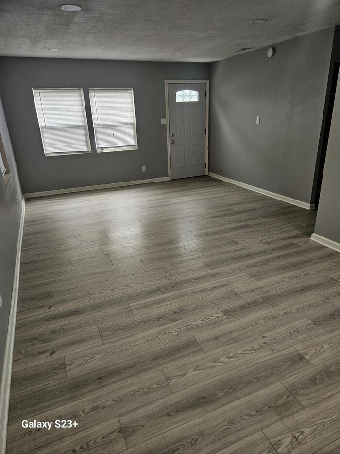 4220 W 19th Plz - Photo 2 of 6