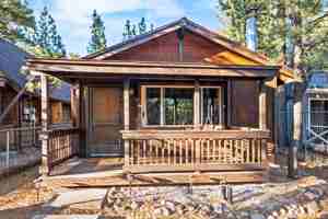featured image of 2062 7th Ln