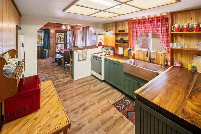 2062 7th Ln - Photo 6 of 16
