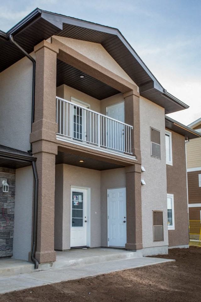 Chester Court Condos - Photo 2 of 30