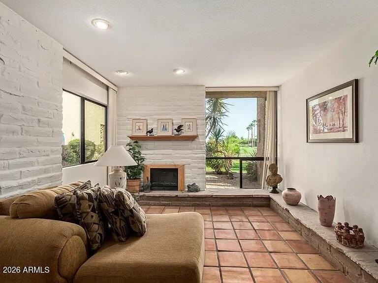 7401 N Scottsdale Rd #49 - Photo 5 of 12