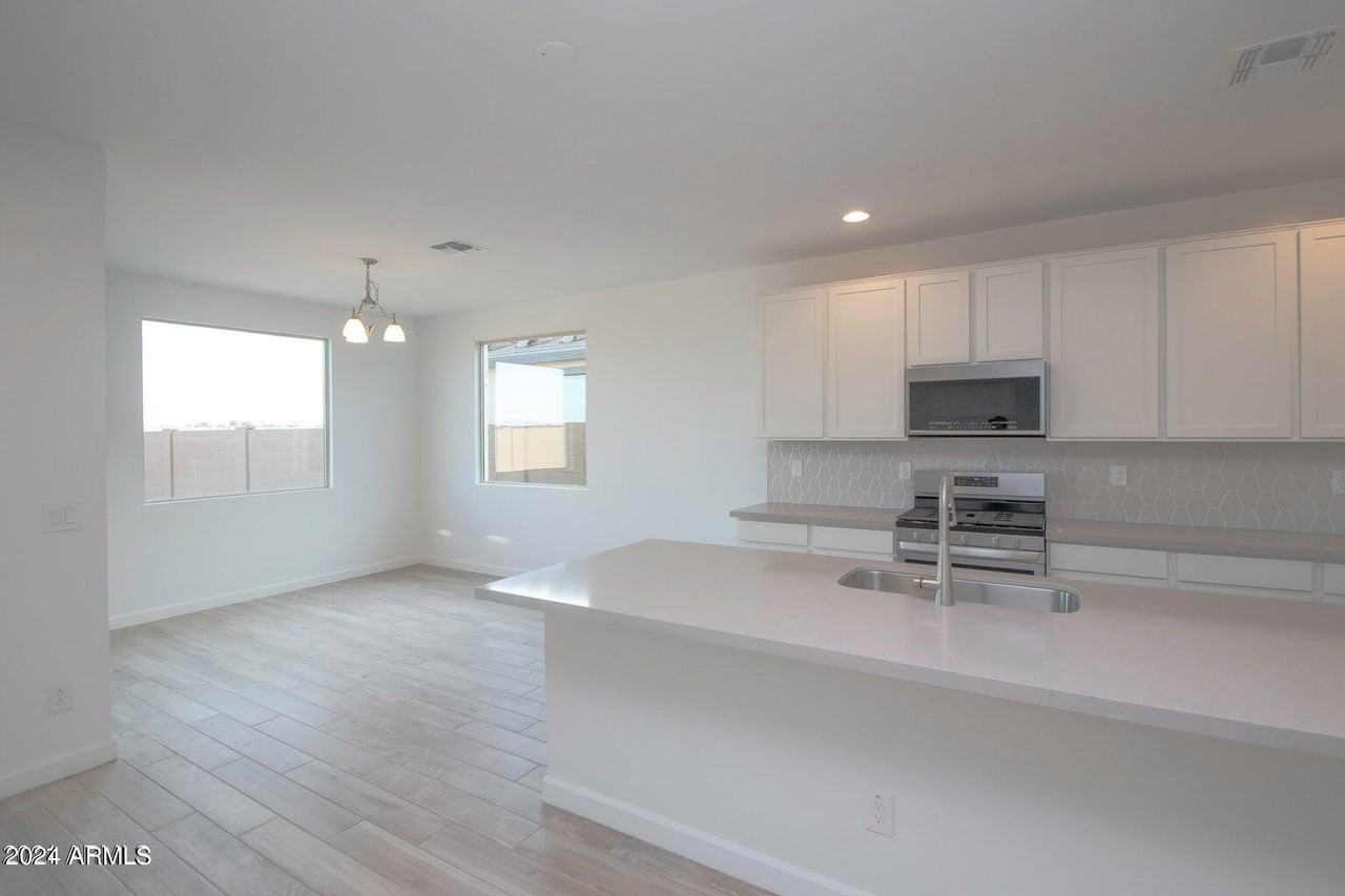 5616 W Stargazer Pl - Photo 5 of 13