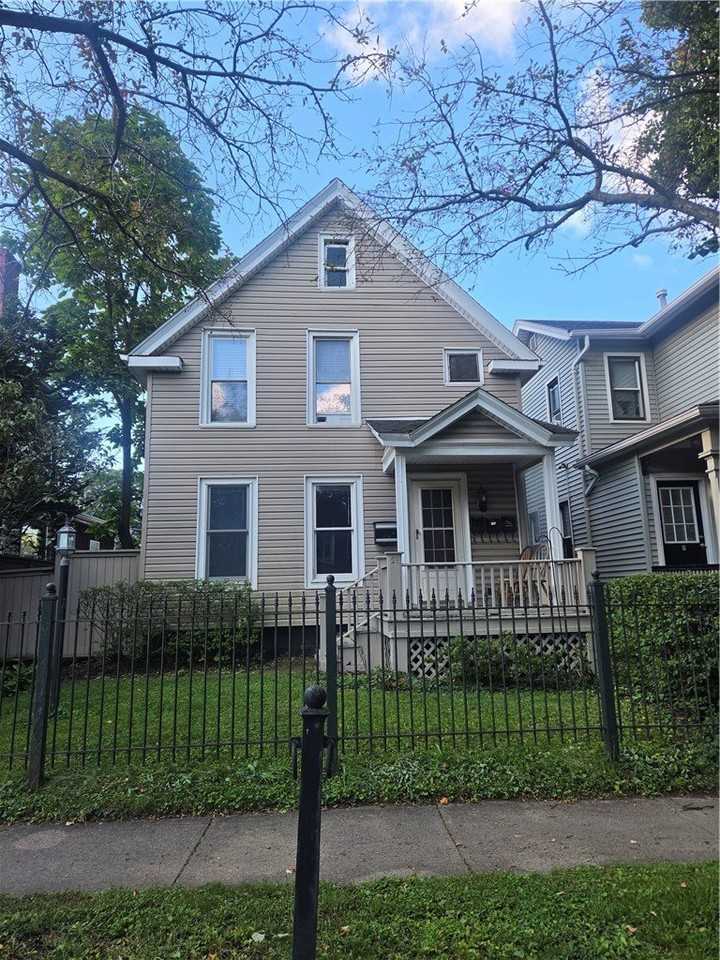 21 Gardiner Park Lowr