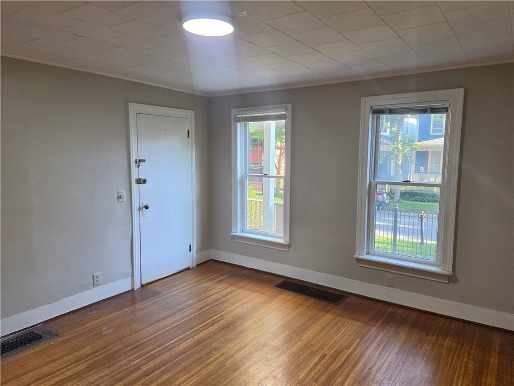 21 Gardiner Park Lowr - Photo 7 of 23