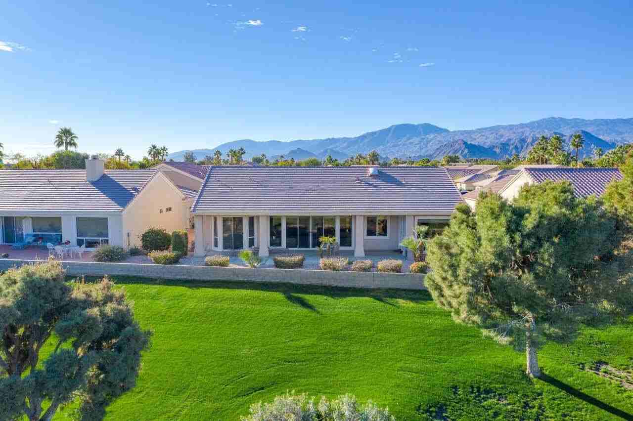 39264 Mirage Cir - Photo 2 of 23