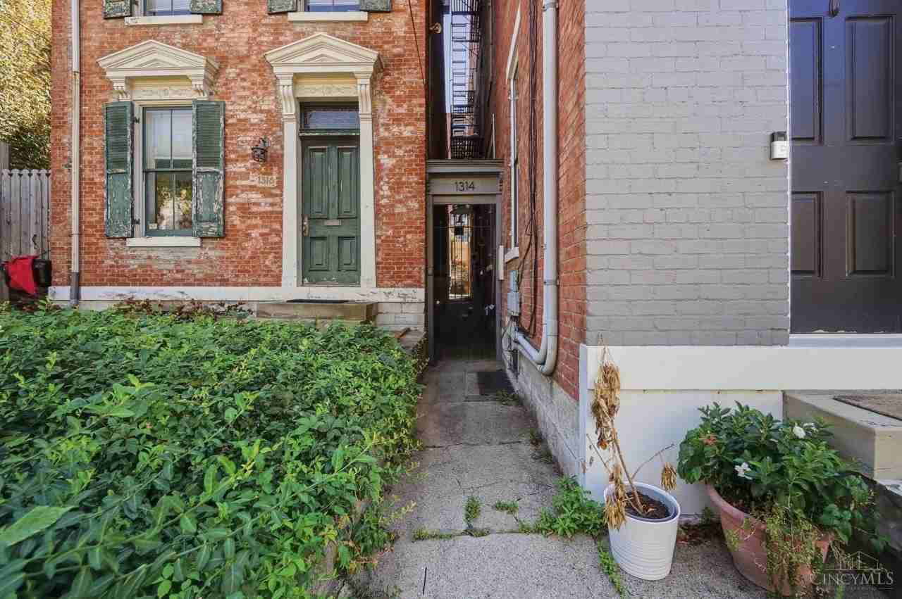 1314 Spring St #4 - Photo 2 of 37