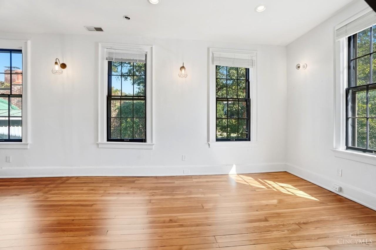 1314 Spring St #4 - Photo 6 of 37